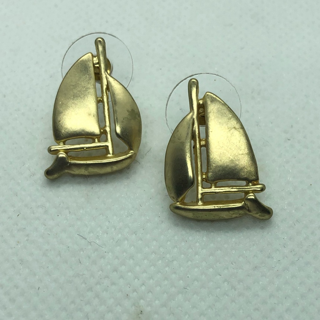 Fornash Sail Boat Earrings